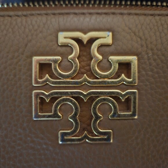 TORY BURCH Britten Zip Continental Wallet with COA - Picture 3 of 12